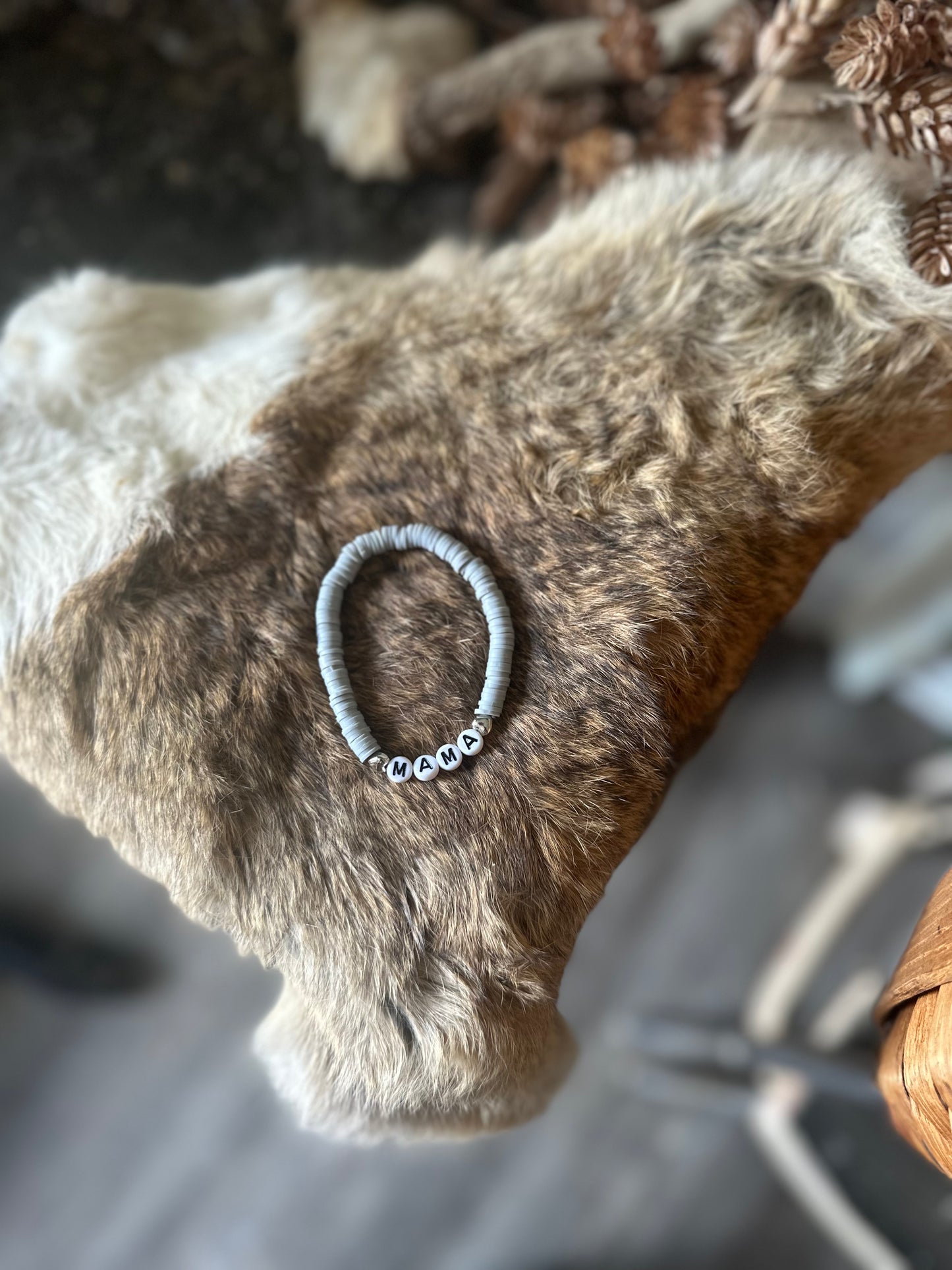 Mama { grey with silver hearts }