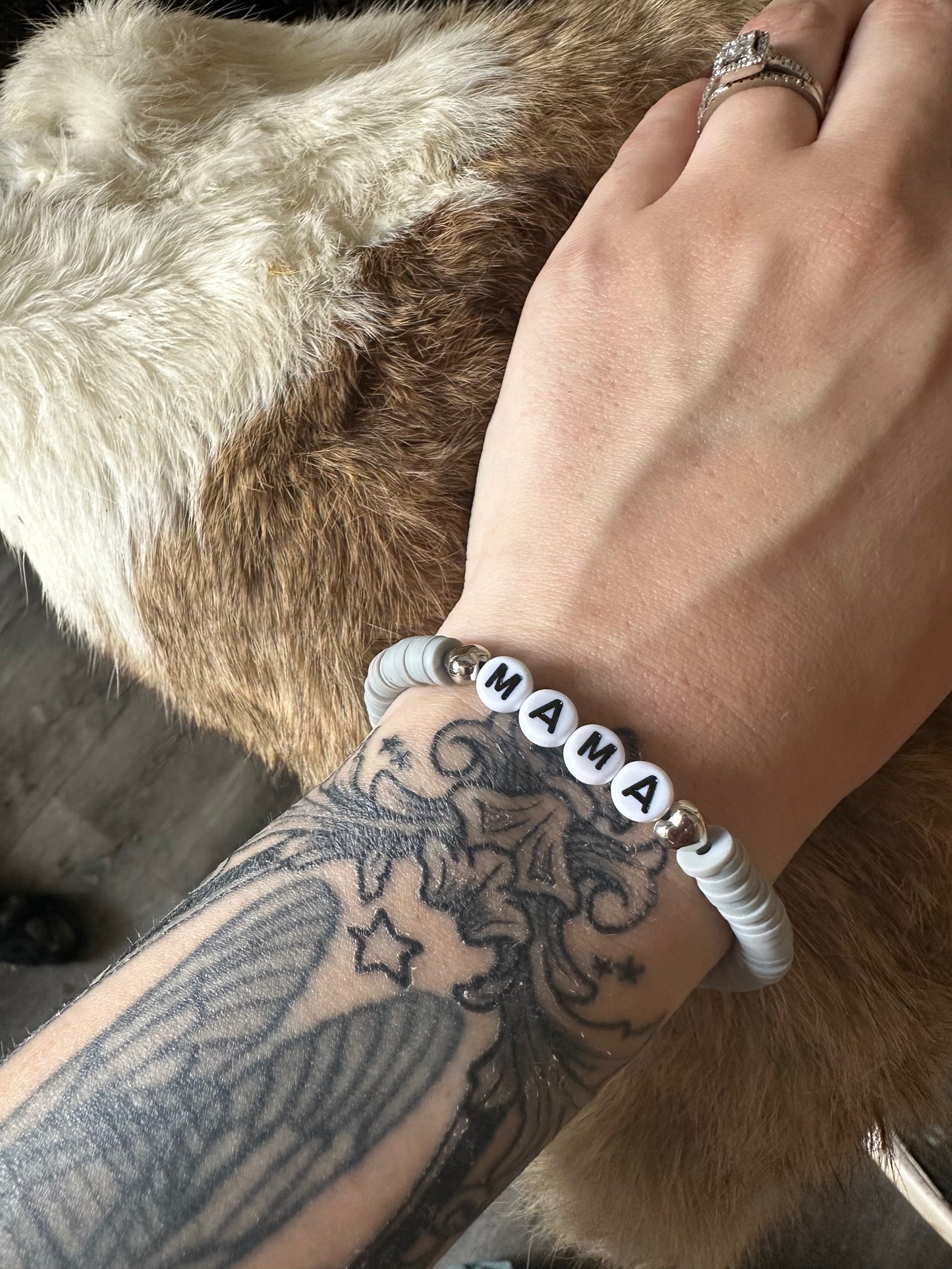 Mama { grey with silver hearts }