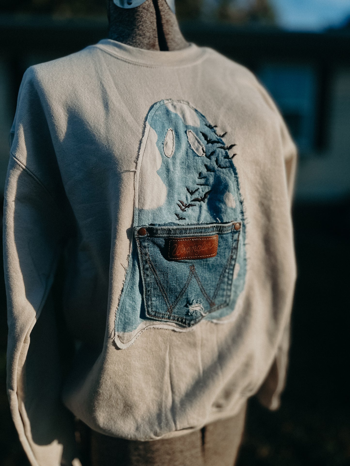 Wrangling Ghosties size Medium